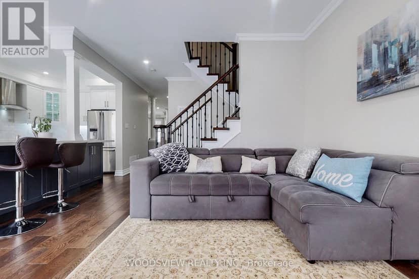 14 Stookes Crescent, Richmond Hill, photo 4