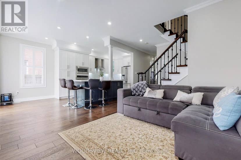 14 Stookes Crescent, Richmond Hill, photo 5
