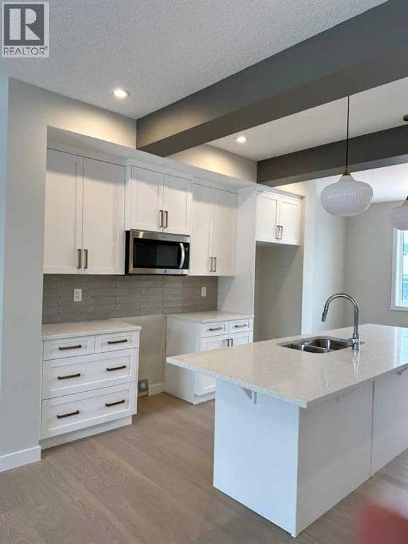 393 Waterford Boulevard, Chestermere, photo 4