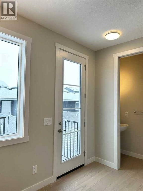 393 Waterford Boulevard, Chestermere, photo 7