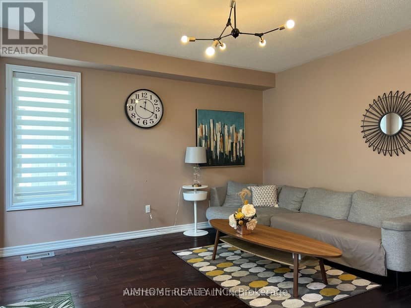99 Rockland Crescent, Whitby, photo 3