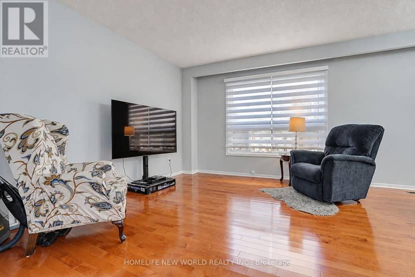 23 Shepmore Terrace, Toronto, photo 5