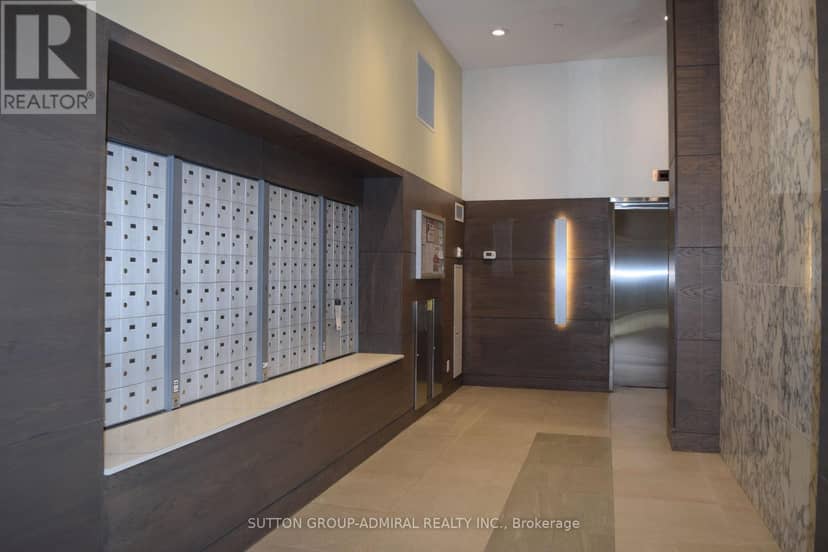 Unit# 411 - 2055 Danforth Avenue, Toronto, photo 3