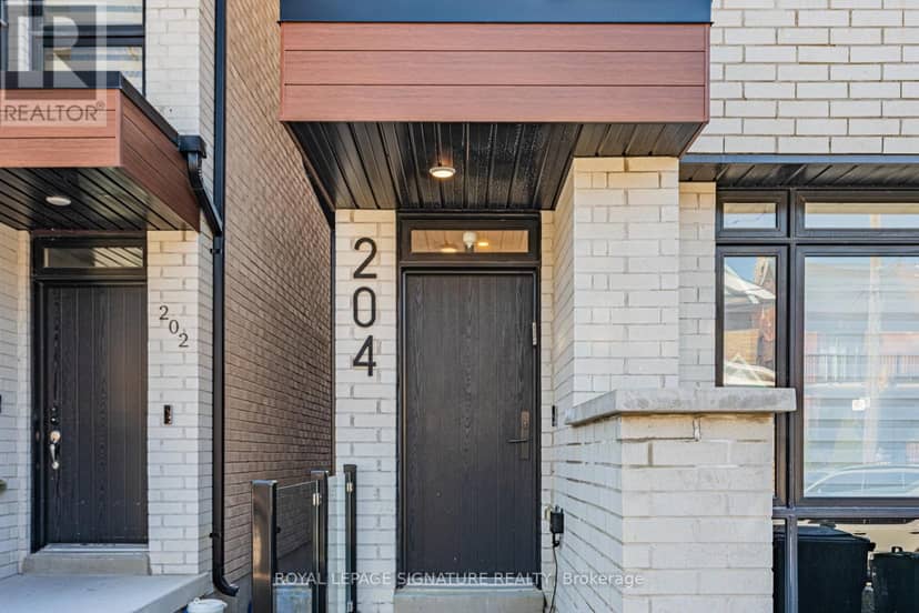 204 McRoberts Avenue, Toronto, photo 2