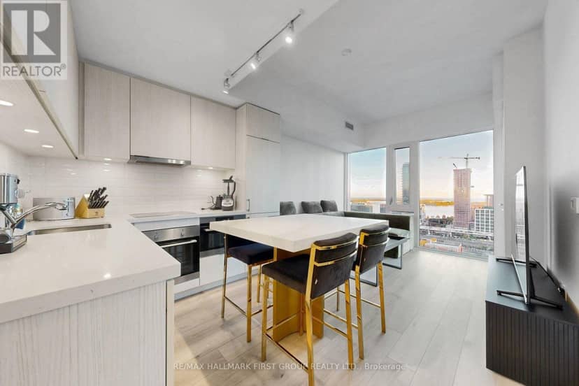 2201 - 158 Front Street E, Toronto, photo 7