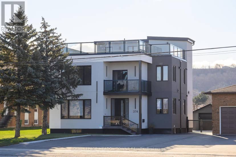 374 Highway 8, Hamilton