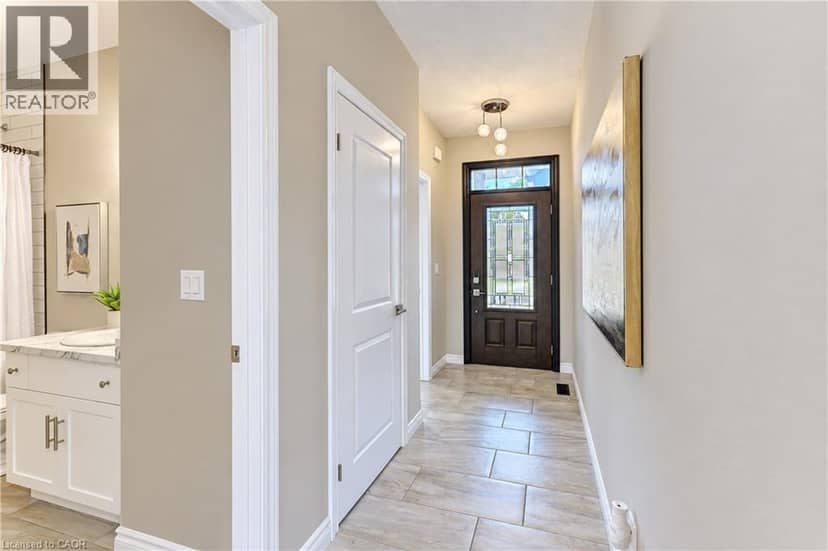 15 MATHESON Crescent, Innerkip, photo 4