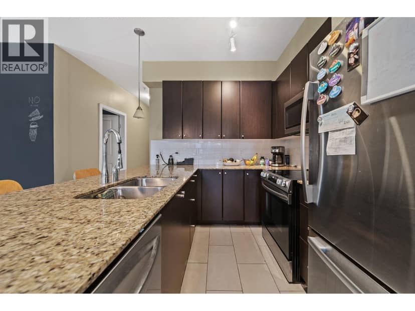 217 225 Francis Way, New Westminster, photo 2
